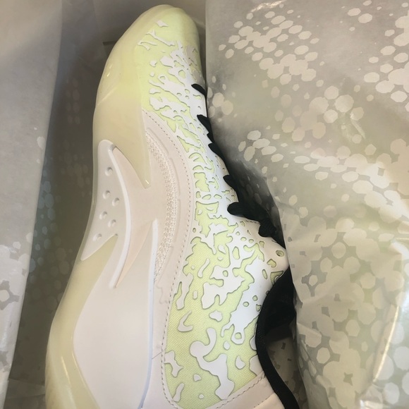 Nike Jordan Zion 3 White Black Barely Volt (Men's) 9.5 OG Box basketball shoes - Picture 8 of 12